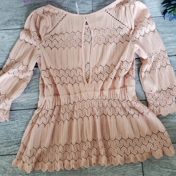 Free People Tops - Free people Knit top with sheer crochet detail sz s